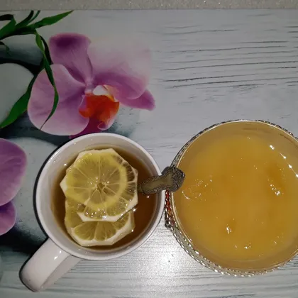 Иван-чай с лимоном и мёдом в прикуску