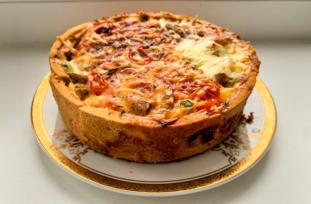 Тыдыщ и киш! Нежный, сытный, с солоноватым послевкусием