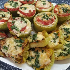 Кабачки и перцы запечённые с курицей