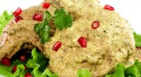 Курица, тушенная с ореховым соусом
