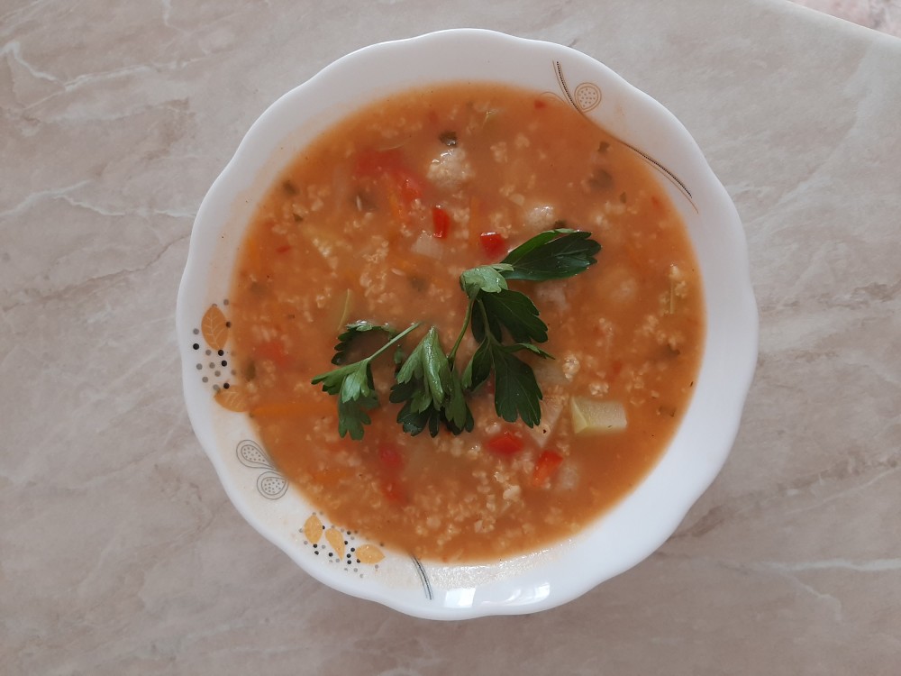 Ингредиенты для супа с брокколи и фрикадельками