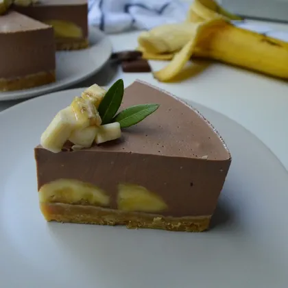 Шоколадный торт с бананом (без выпечки)