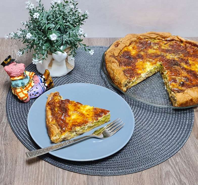 Киш с пореем и грибами