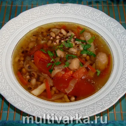 Суп с фасолью, овощами и рёбрышками