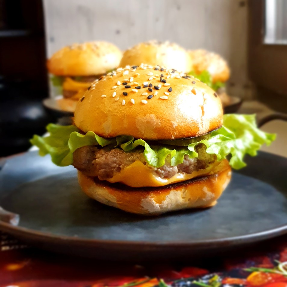 Булочки для гамбургеров на закваске — рецепт с фото пошагово + Видео рецепта