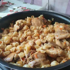 Макароны с курицей