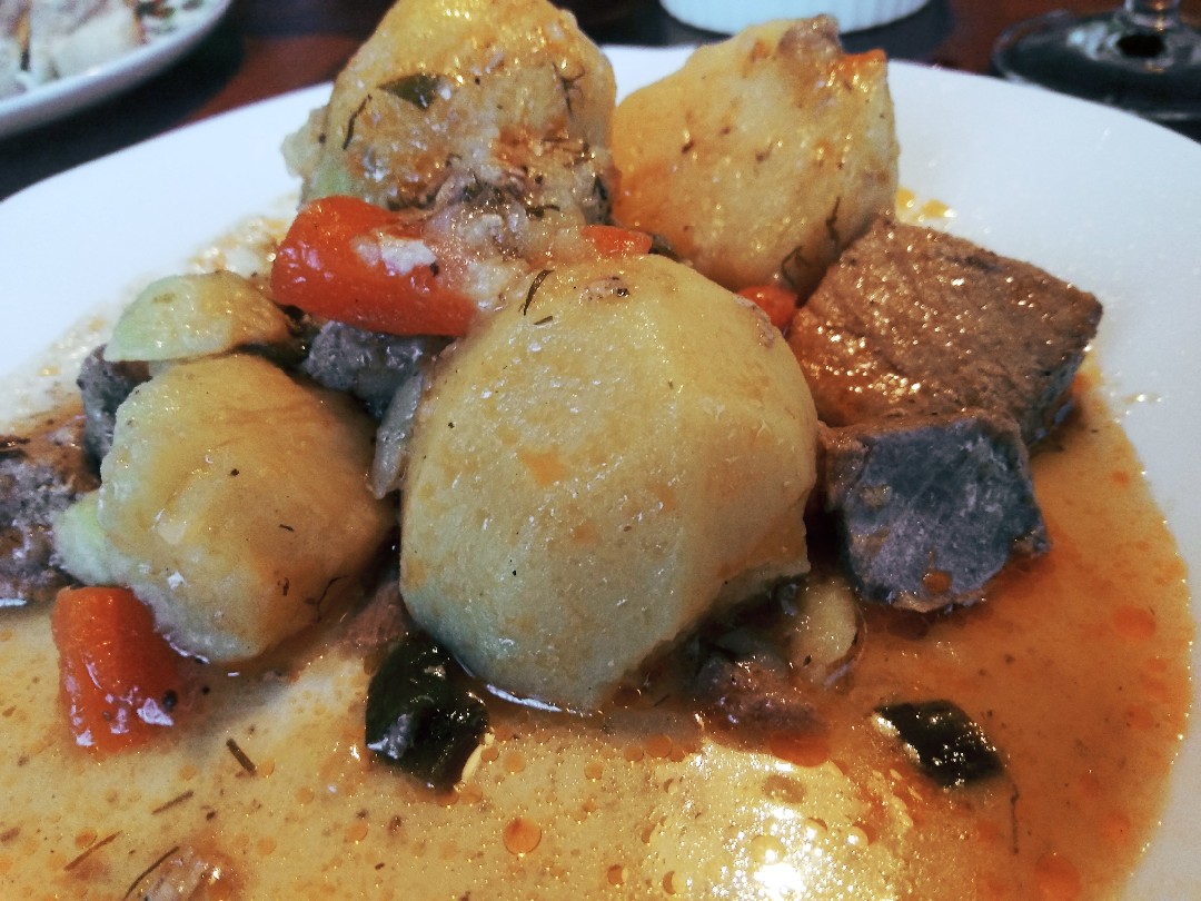 Тушёное мясо с картофелем