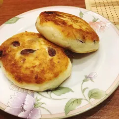 Сырники с изюмом