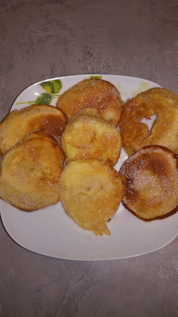 Нежные яблочные колечки в кляре