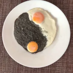 Омлет инь-ян ☯️ 🍳