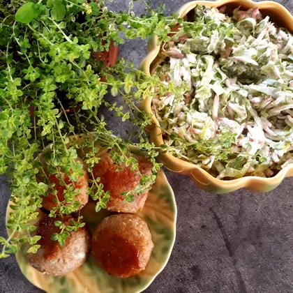 Салат из редиса и листового салата 🥗