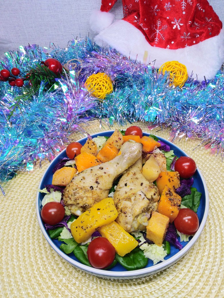 Новогоднее горячее - куриные голени с овощами