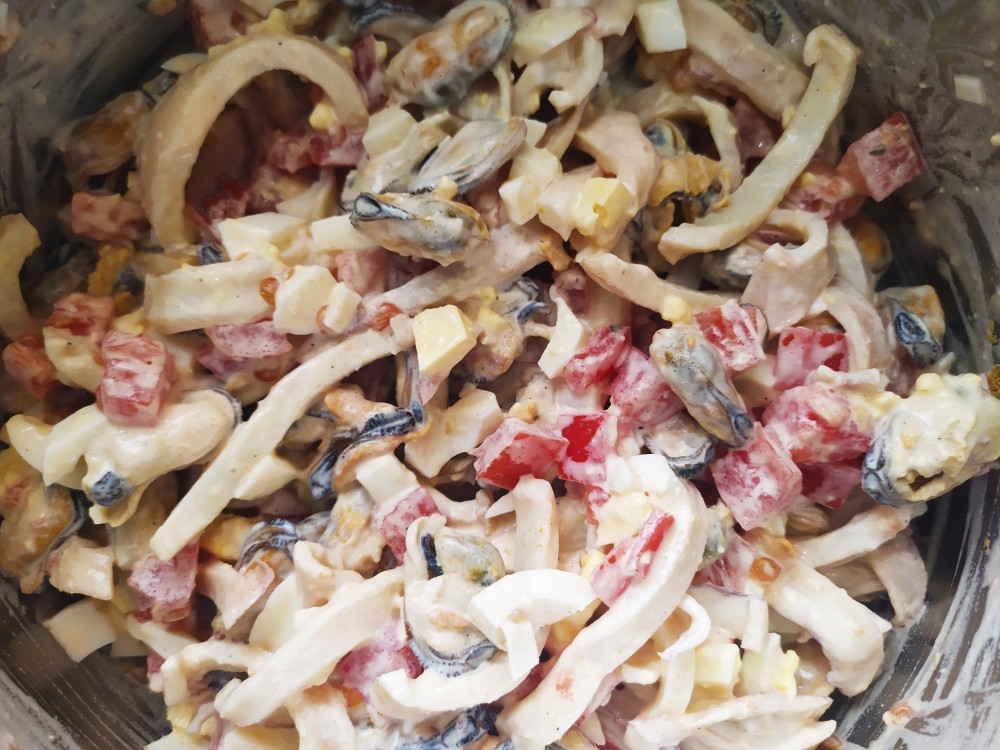 Салат «Царский» с кальмарами и креветками – пошаговый рецепт приготовления с фото