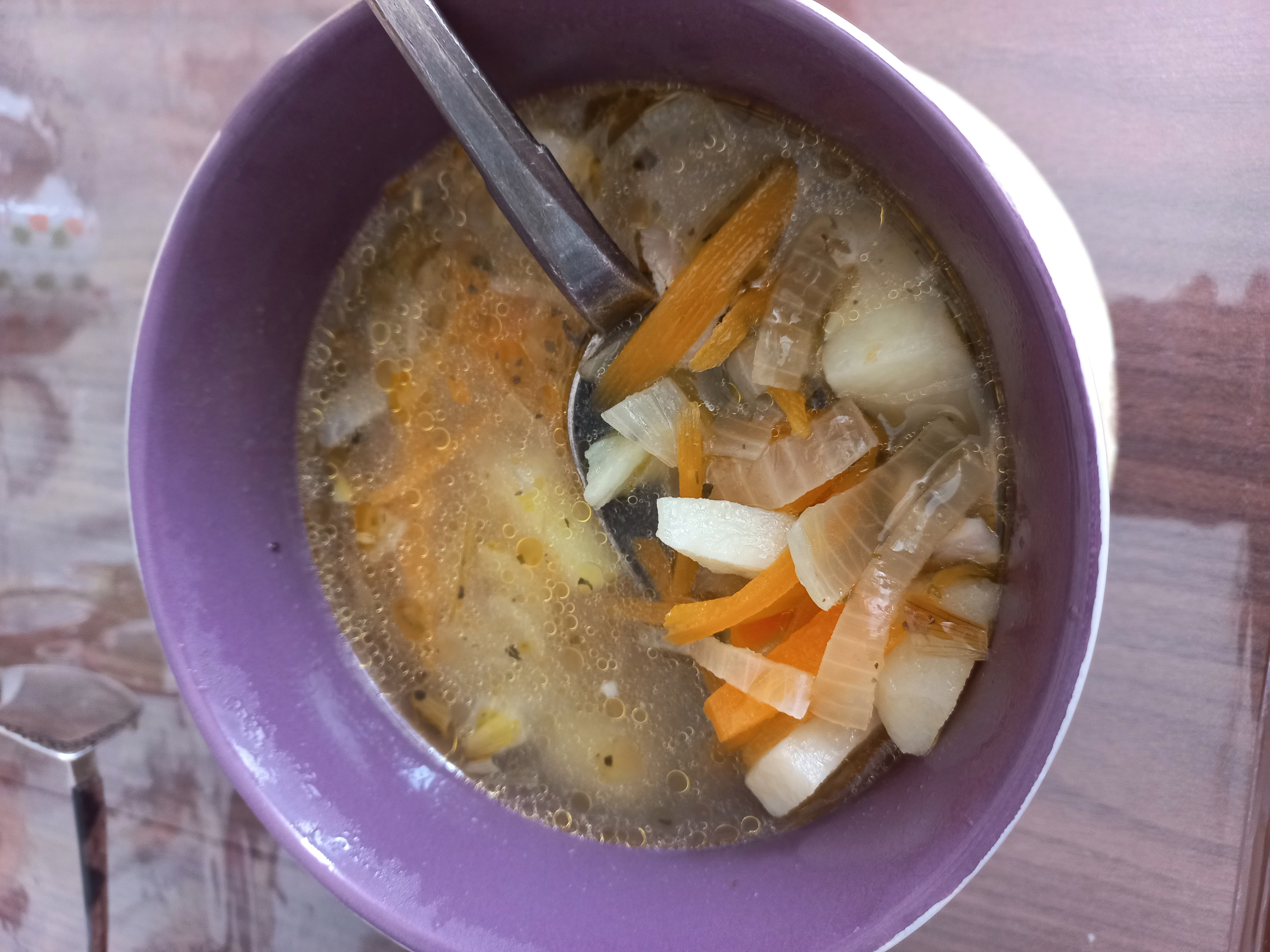 Суп легкий овощной на курином бульоне