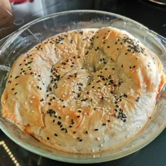 Мясной пирог с тестом фило
