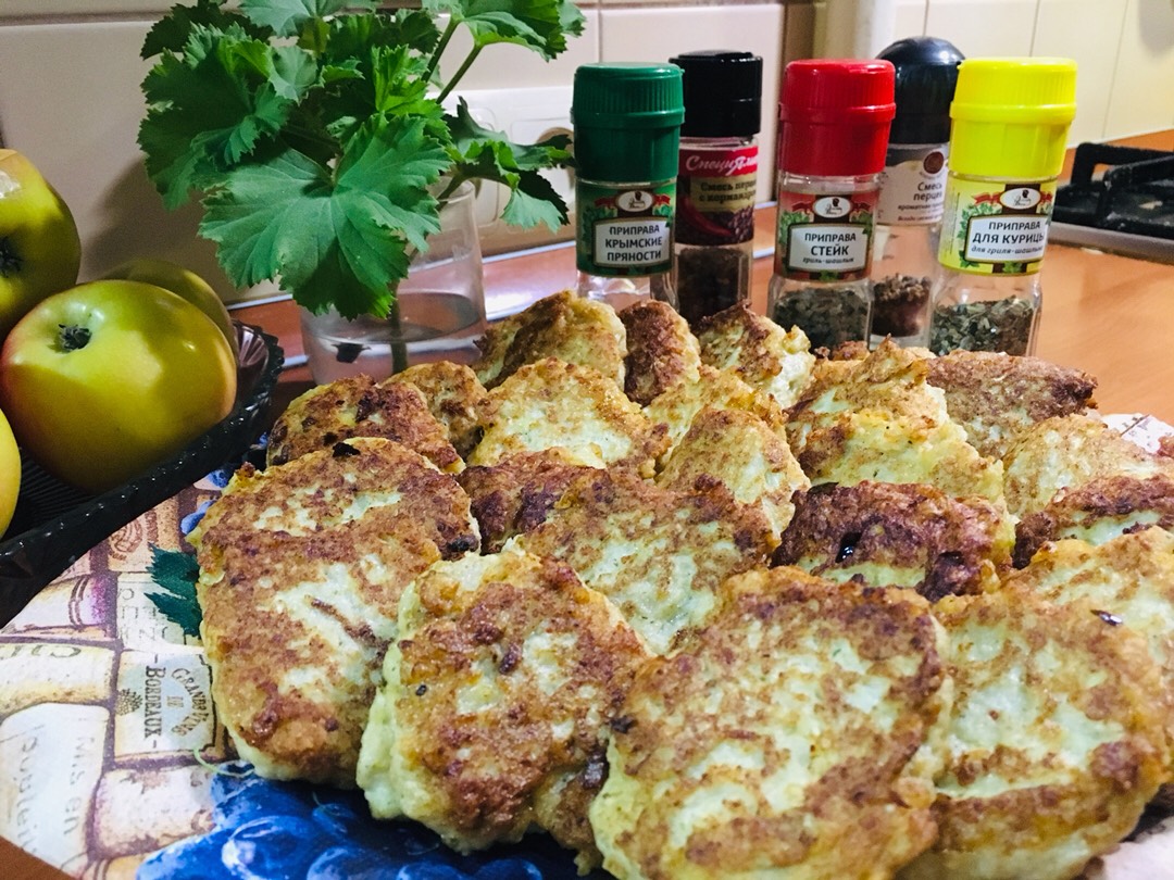 Куринно-овощные биточки