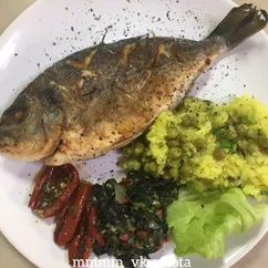 Дорадо жареная с рисом и шпинатом 👩‍🍳🐟🥦