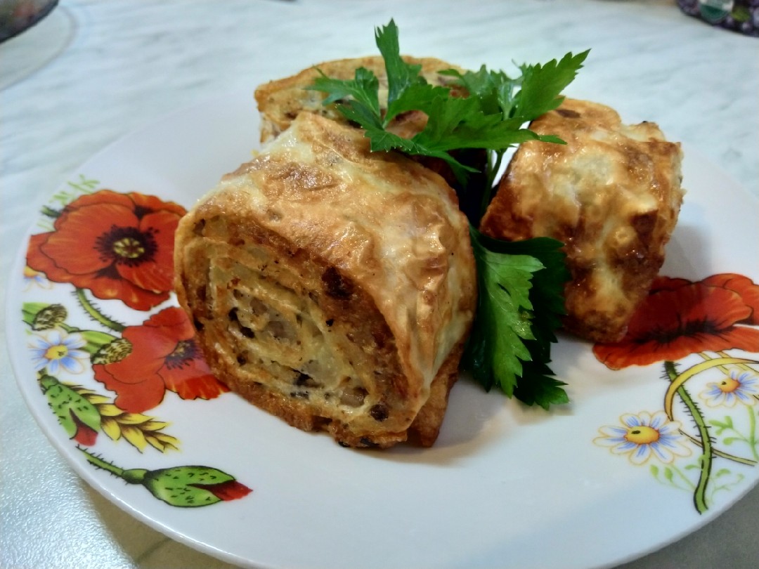 Рулетики с картофелем и грибами