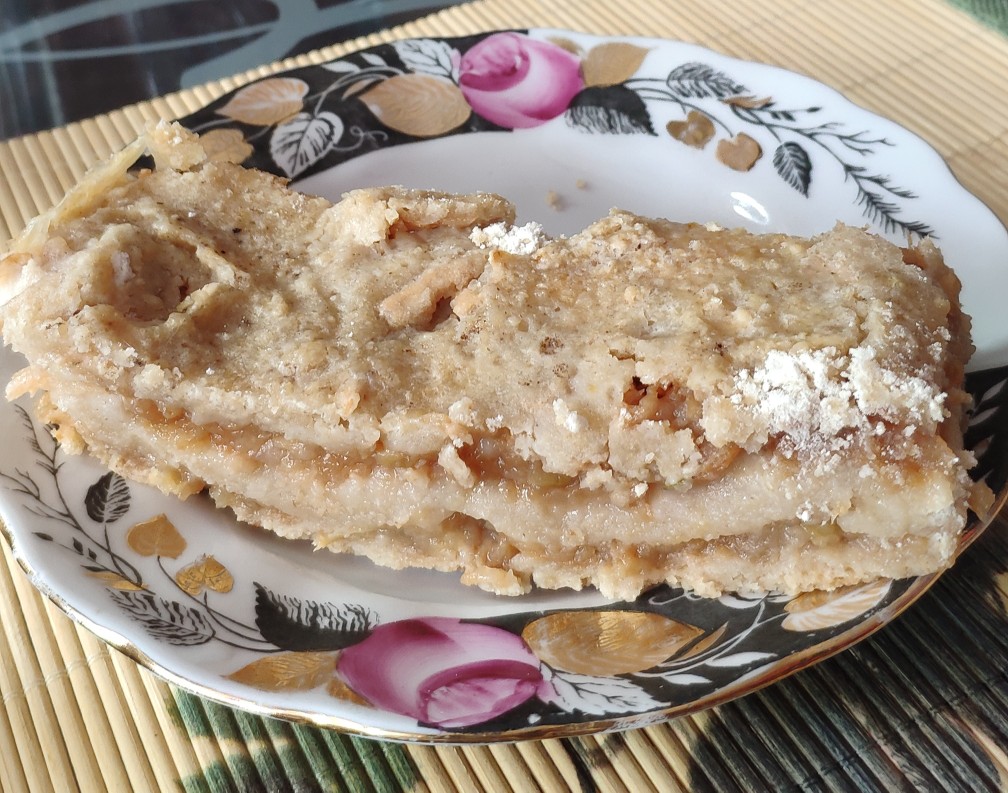 Рецепт яблочного пирога с манкой – Три стакана