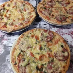 Пицца на скорую руку🍕🍕🍕🍕🍕