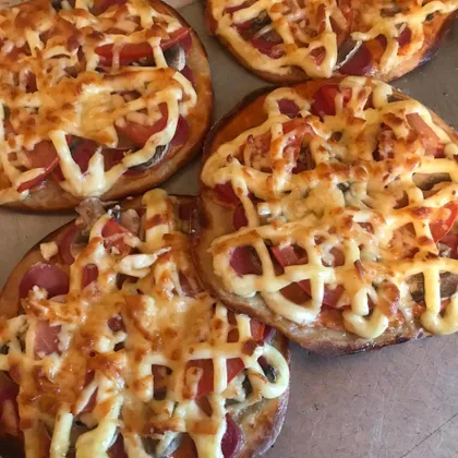 Вкусная пицца 🍕 с грибами