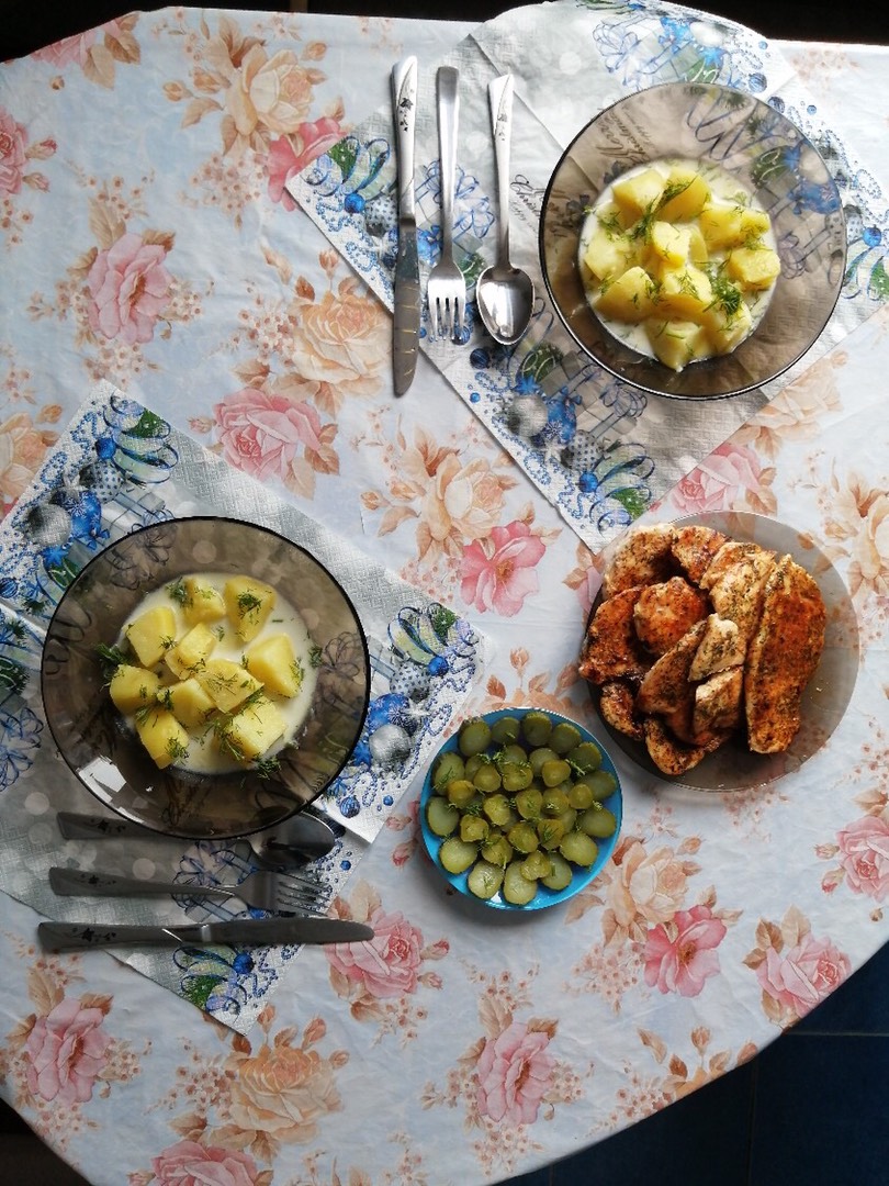 Картофель с молоком и куриной грудкой