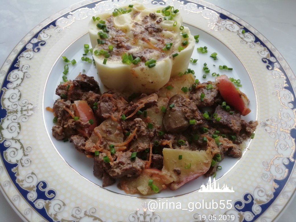 Куриная печень с яблоками