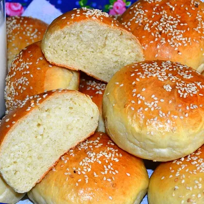 Масляные булочки с кунжутом