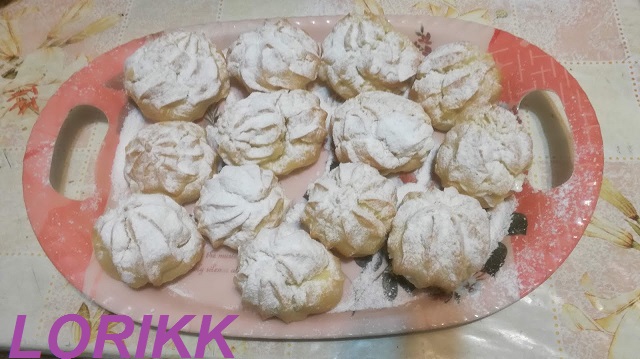 Эклеры с творожным кремом