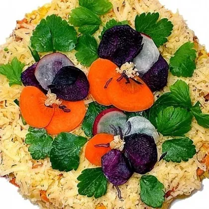 Салат с мясом и овощами «Анютины глазки»