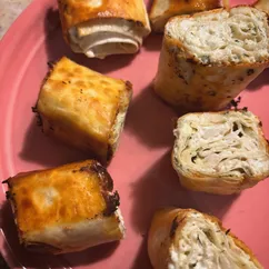 Перекус из лаваша с курицей