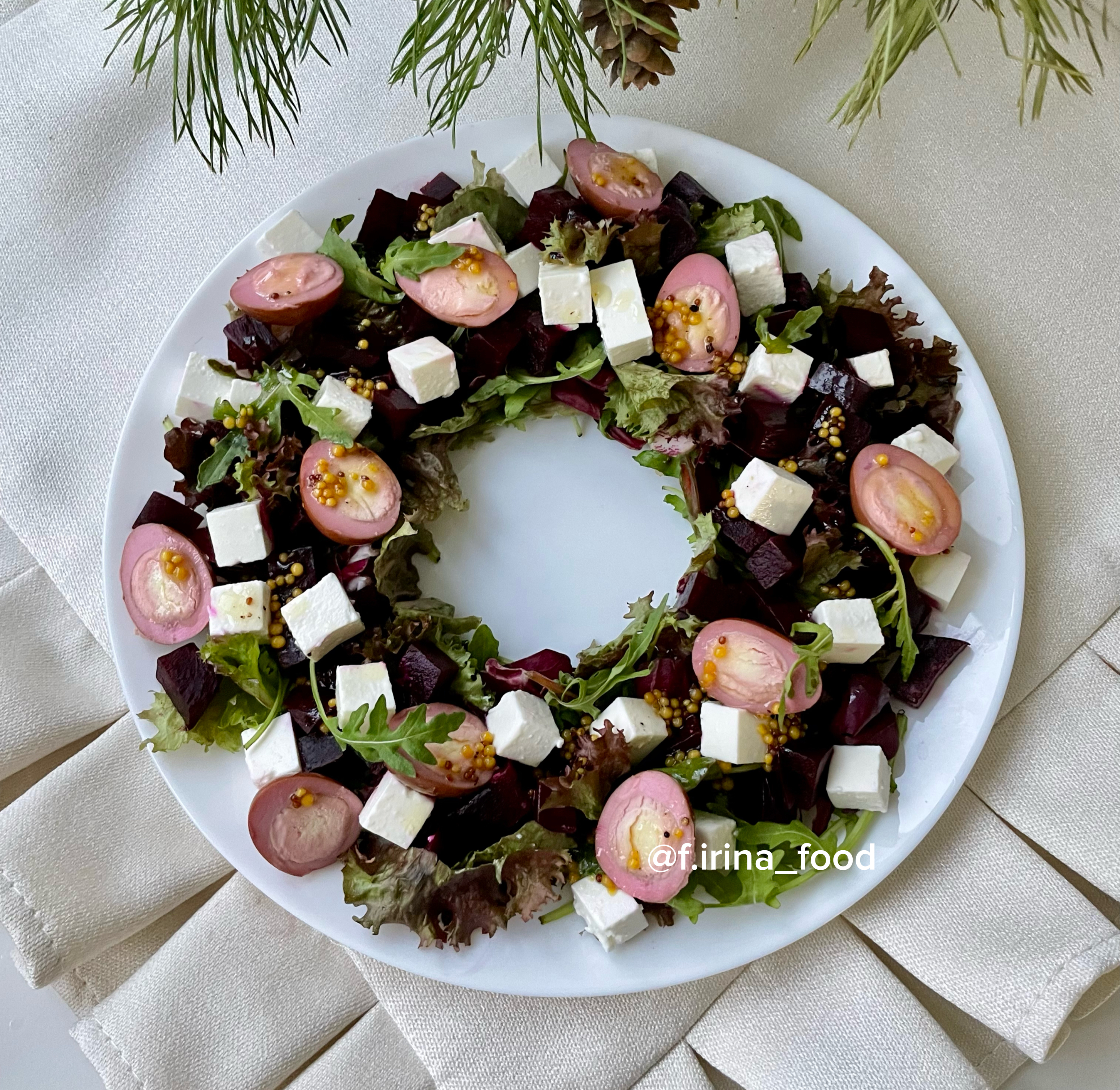 Салат с фетой и свёклой на новогодний стол
