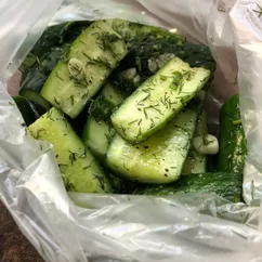 Малосольные огурчики быстрого приготовления 🥒