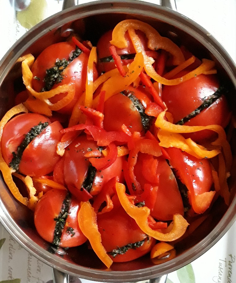 Квашеные помидоры с зеленью и чесноком 🍅🌶