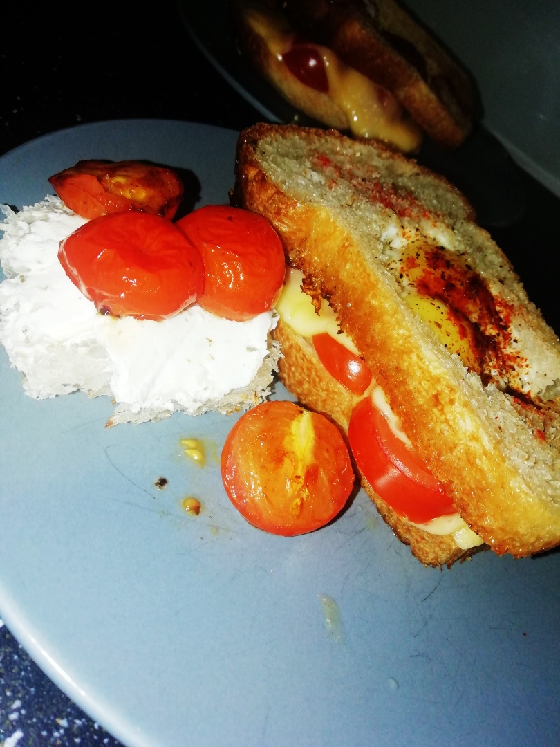Сытный тост на завтрак – пошаговый рецепт приготовления с фото