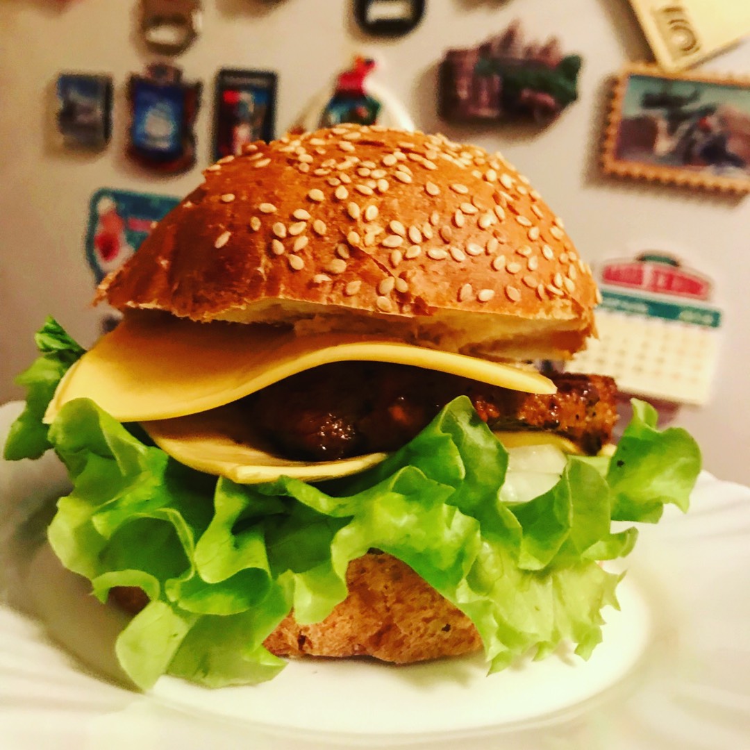 Чизбургер 🍔