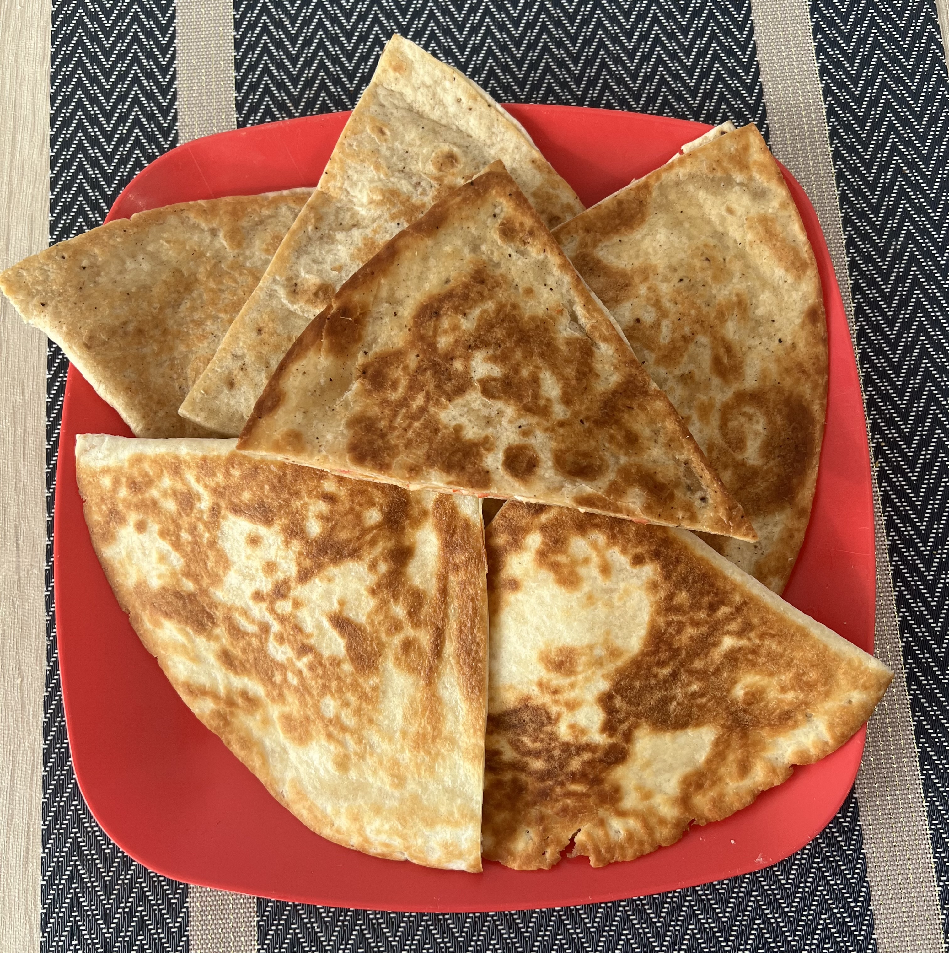 Треугольники с крабовыми палочками
