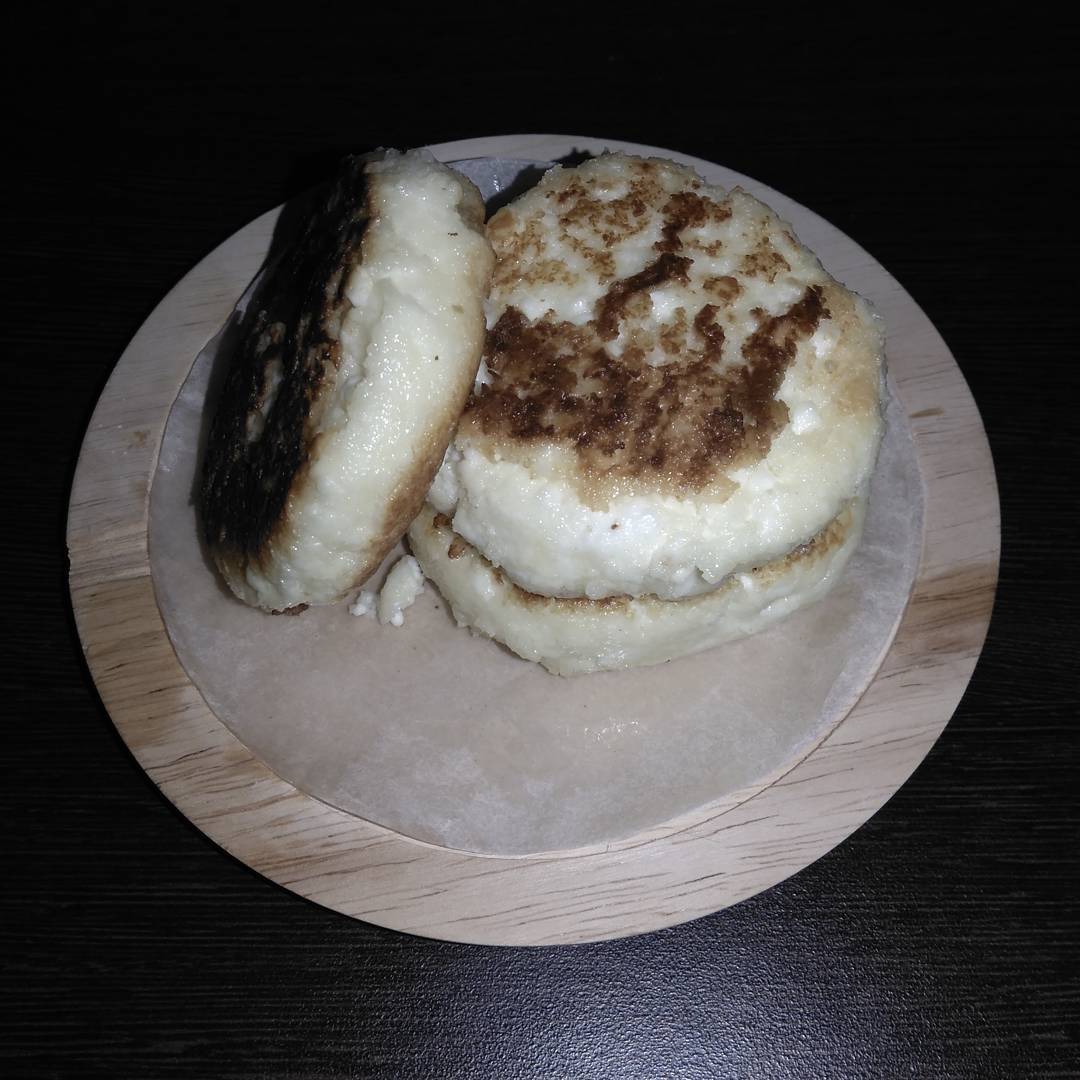 Идеальные сырники с манкой (всегда держат форму) - пошаговый рецепт с фото на Готовим дома