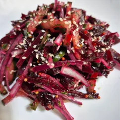 Салат из свёклы с огурцами 