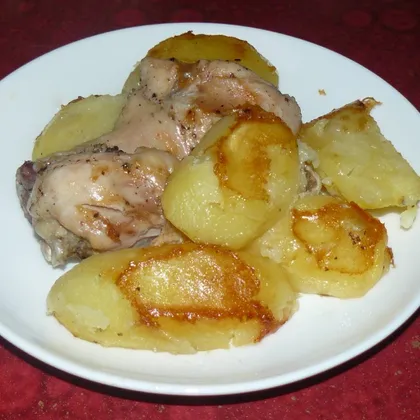 Печеная картошка с курицей