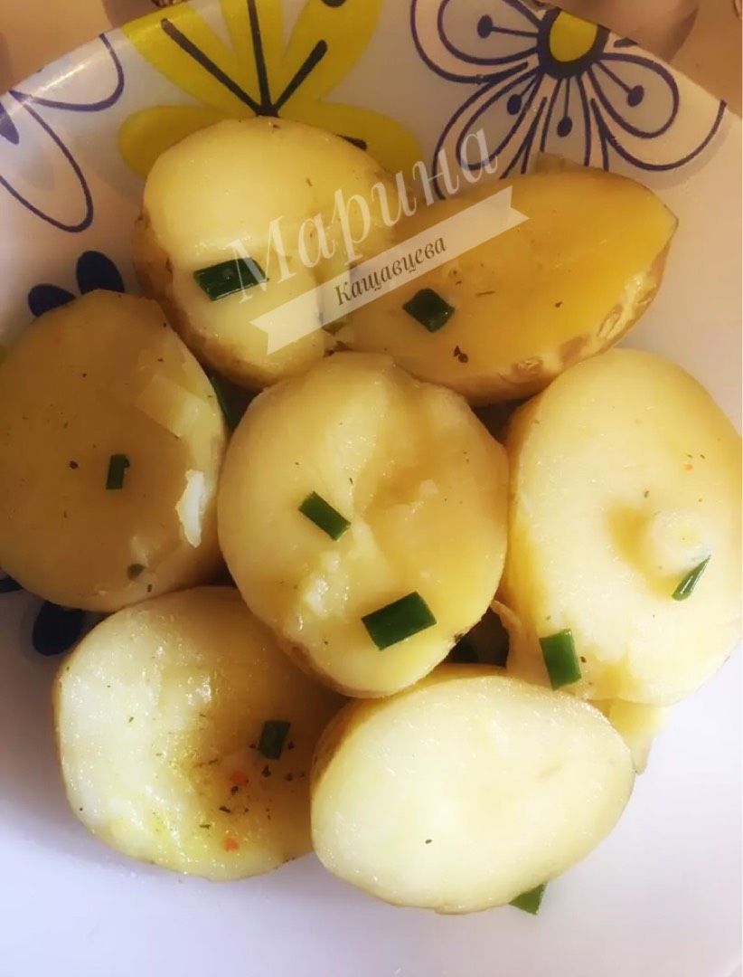 Отварной молодой картофель🤗