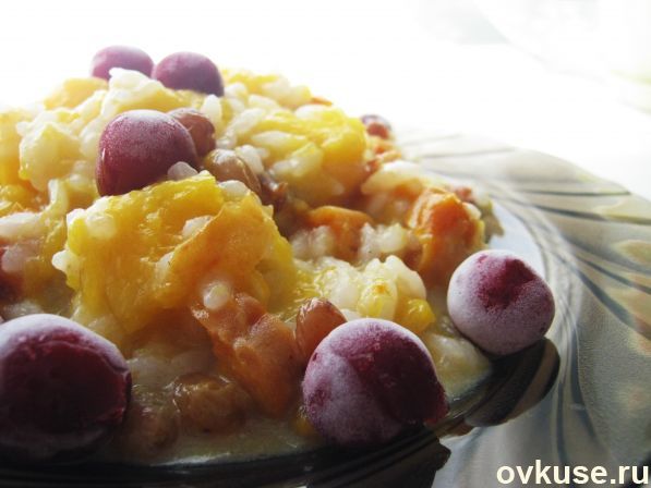 Тыквенная каша с рисом и сухофруктами