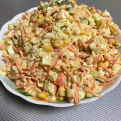 Салат 🥗 с корейской морковкой 🥕 и крабовыми палочками 🦀