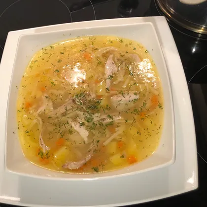 Куриный суп с домашней лапшой