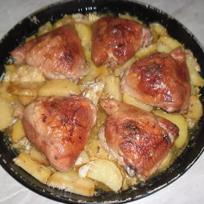 Курица в кефире с картошкой в духовке