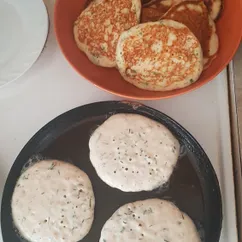 Закусочные оладушки😋