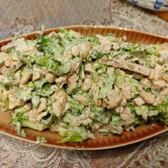 Салат с фасолью и грудкой 🥗