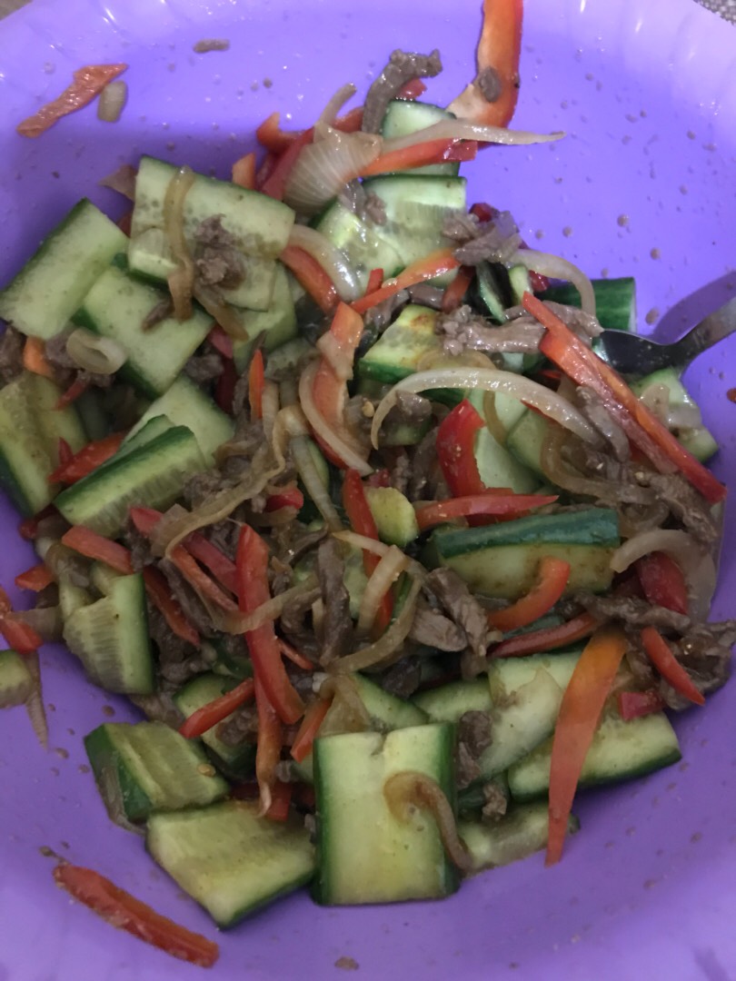 Рецепт салата с мясом и овощами