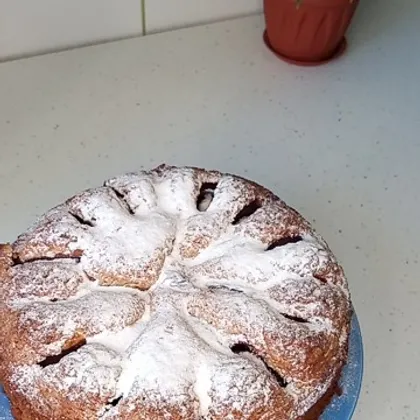 Ореховый пирог со сливами