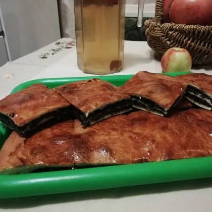 Пирог с маково-яблочной начинкой